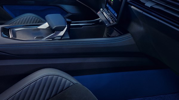 Renault Rafale E-Tech hybrid - moquette