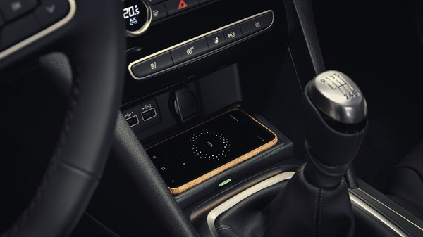 MEGANE R.S. Chargeur à induction
