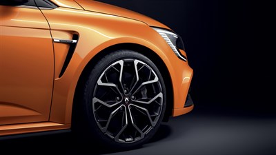 MEGANE R.S. exterior profile
